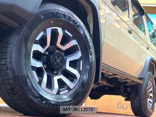 Toyota Land Cruiser 70 2025-11 8880351-11