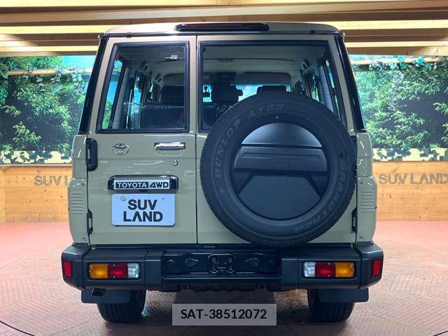 Toyota Land Cruiser 70 2025-11 8880351-13