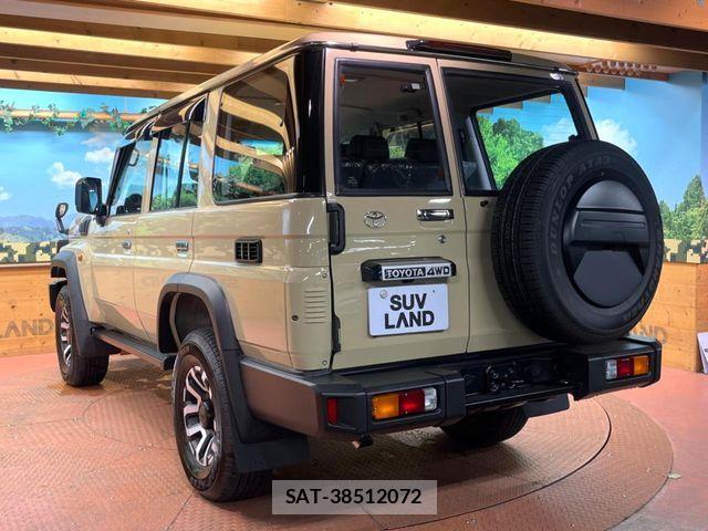 Toyota Land Cruiser 70 2025-11 8880351-17
