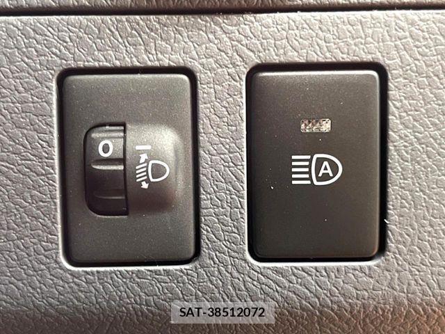 Toyota Land Cruiser 70 2025-11 8880351-3