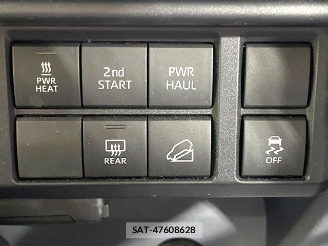 Toyota Land Cruiser 70 2024-06 7020715-6