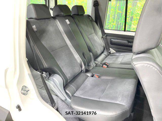 Toyota Land Cruiser 70 2025-10 7220524-9