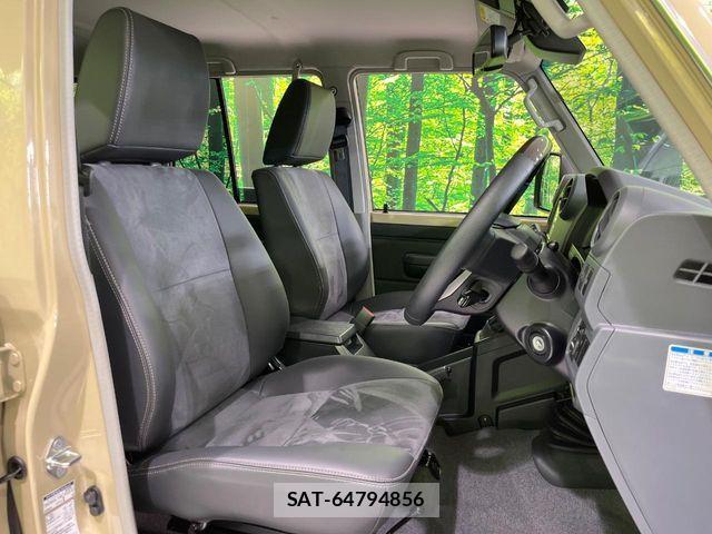 Toyota Land Cruiser 70 2025-05 7455227-7