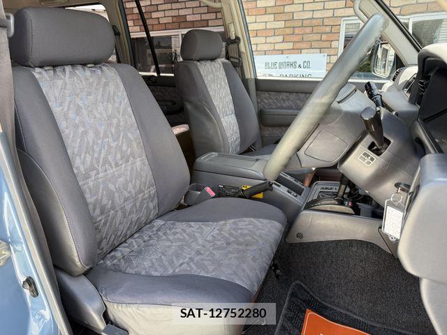Toyota Land Cruiser 80 1995-11 8659755-24
