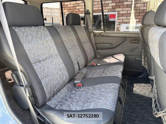 Toyota Land Cruiser 80 1995-11 8659755-25