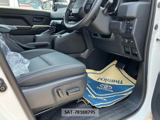 Toyota Land Cruiser FJ 2026-06 7455228-18