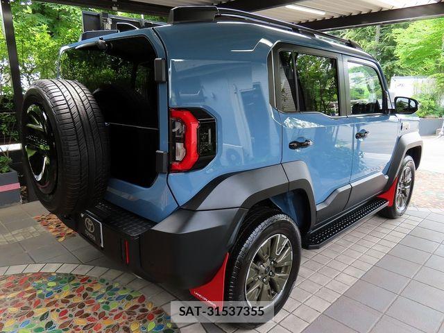 Toyota Land Cruiser FJ 2026-06 7724788-9