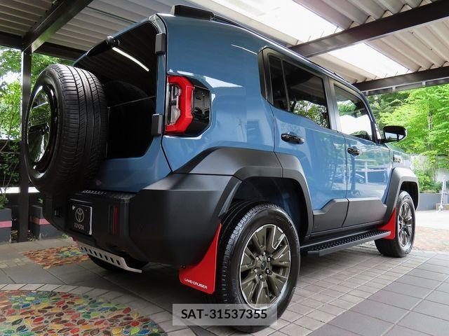 Toyota Land Cruiser FJ 2026-06 7724788-1