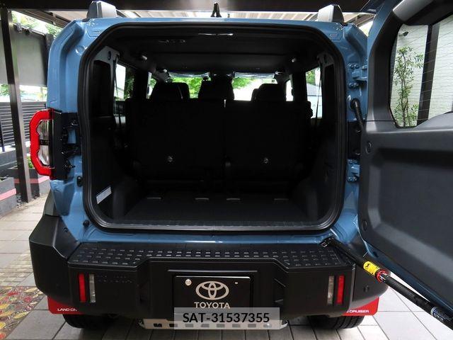 Toyota Land Cruiser FJ 2026-06 7724788-22