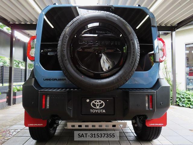 Toyota Land Cruiser FJ 2026-06 7724788-6