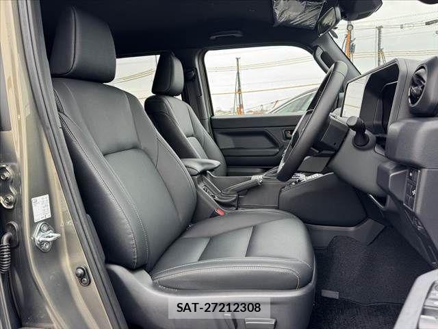 Toyota Land Cruiser FJ 2026-06 7724787-15