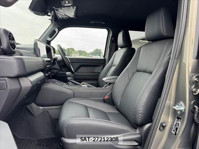 Toyota Land Cruiser FJ 2026-06 7724787-16
