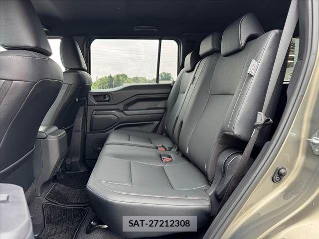 Toyota Land Cruiser FJ 2026-06 7724787-17