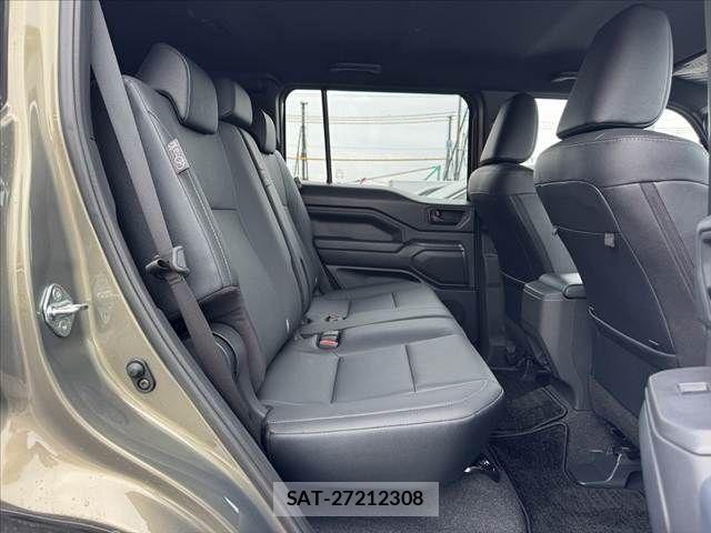 Toyota Land Cruiser FJ 2026-06 7724787-19