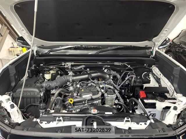 Toyota Land Cruiser FJ 2026-06 7786190-17