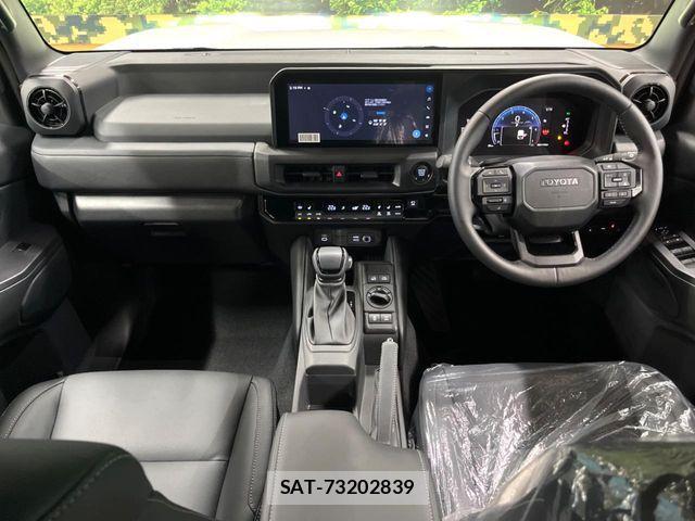 Toyota Land Cruiser FJ 2026-06 7786190-1