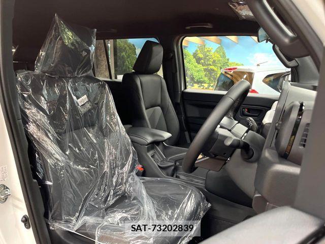 Toyota Land Cruiser FJ 2026-06 7786190-7