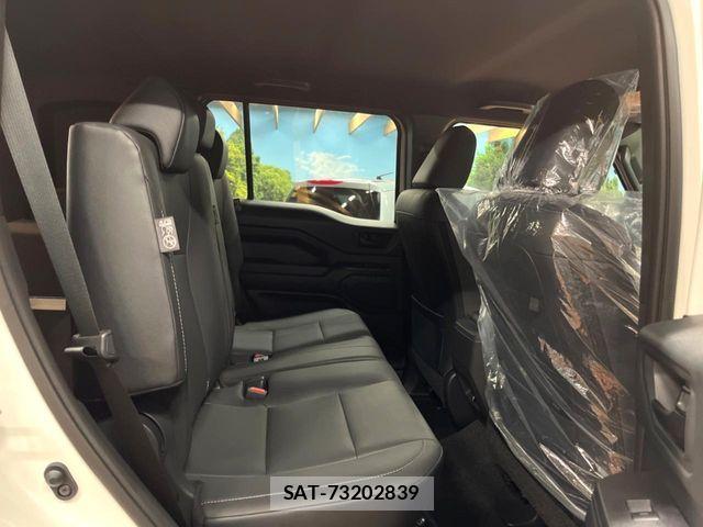Toyota Land Cruiser FJ 2026-06 7786190-8