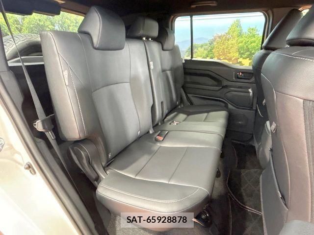 Toyota Land Cruiser FJ 2026-06 7962294-9