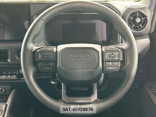 Toyota Land Cruiser FJ 2026-06 7962294-11