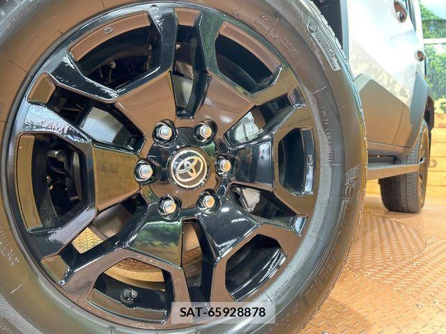 Toyota Land Cruiser FJ 2026-06 7962294-13