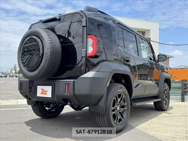 Toyota Land Cruiser FJ 2026-06 7979665-14