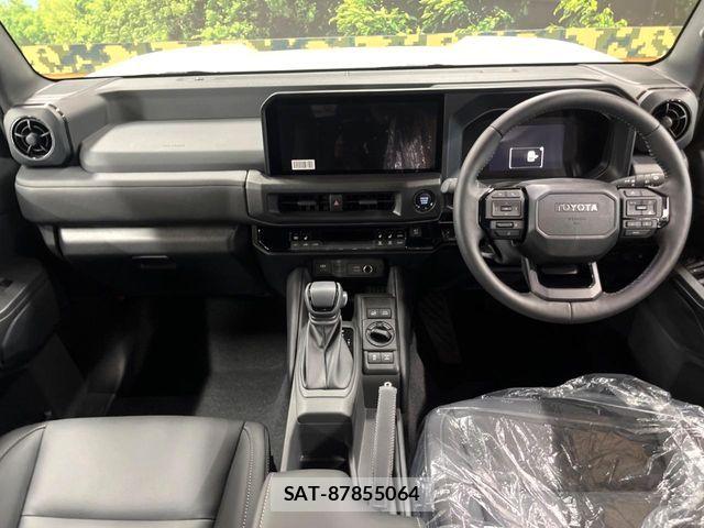 Toyota Land Cruiser FJ 2026-07 8074232-1