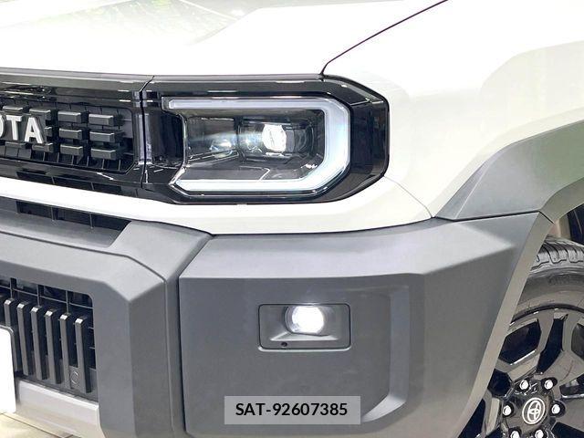 Toyota Land Cruiser FJ 2026-07 8099956-12