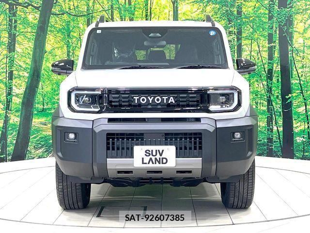 Toyota Land Cruiser FJ 2026-07 8099956-14