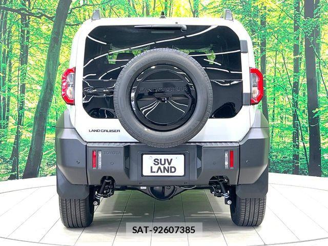 Toyota Land Cruiser FJ 2026-07 8099956-15