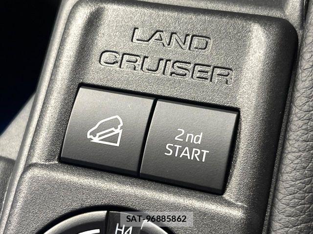 Toyota Land Cruiser FJ 2026-06 8146011-8