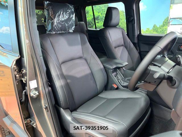 Toyota Land Cruiser FJ 2026-06 8208166-10