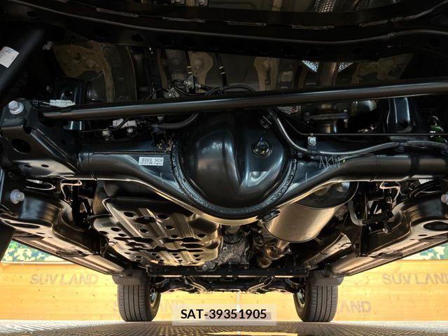 Toyota Land Cruiser FJ 2026-06 8208166-18