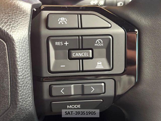 Toyota Land Cruiser FJ 2026-06 8208166-4