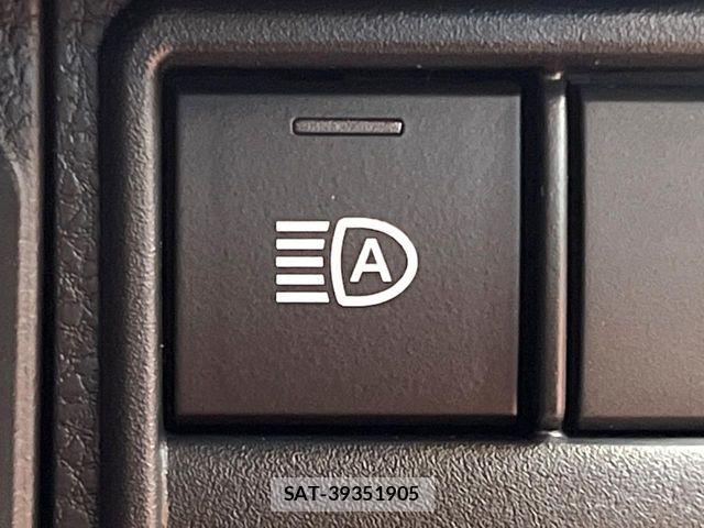 Toyota Land Cruiser FJ 2026-06 8208166-6