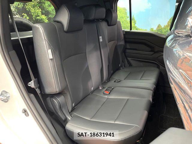 Toyota Land Cruiser FJ 2026-06 8208167-11