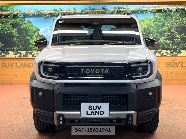 Toyota Land Cruiser FJ 2026-06 8208167-15