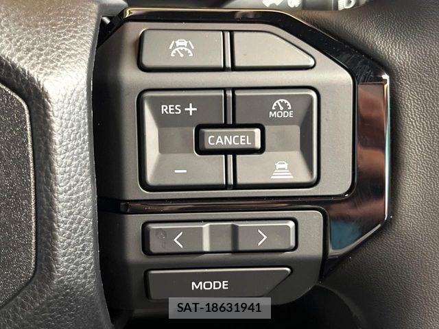 Toyota Land Cruiser FJ 2026-06 8208167-5