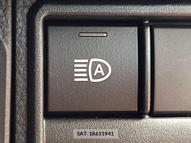 Toyota Land Cruiser FJ 2026-06 8208167-6