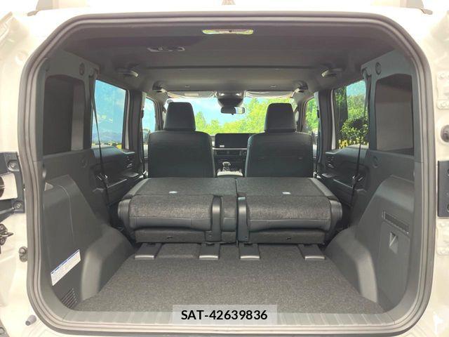 Toyota Land Cruiser FJ 2026-06 8208169-9