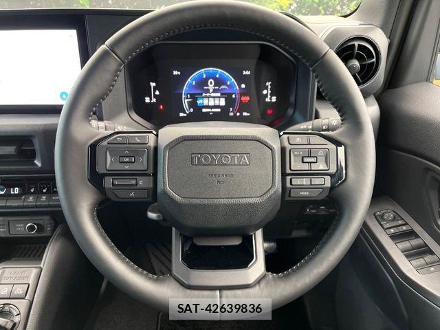 Toyota Land Cruiser FJ 2026-06 8208169-10