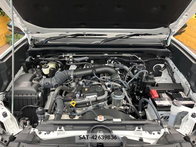 Toyota Land Cruiser FJ 2026-06 8208169-17