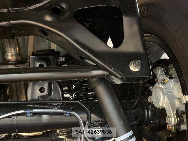Toyota Land Cruiser FJ 2026-06 8208169-19