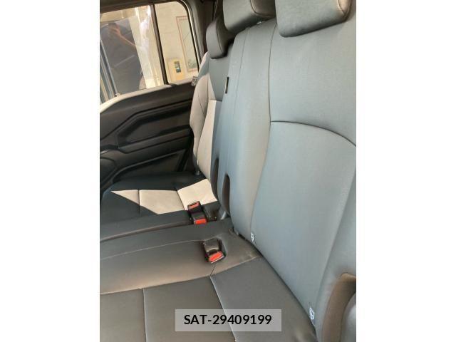 Toyota Land Cruiser FJ 2026-06 8230520-11