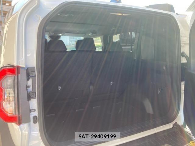 Toyota Land Cruiser FJ 2026-06 8230520-12