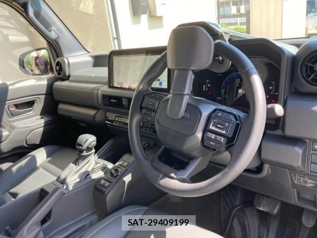 Toyota Land Cruiser FJ 2026-06 8230520-14