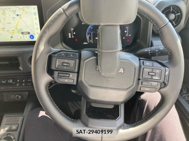 Toyota Land Cruiser FJ 2026-06 8230520-16
