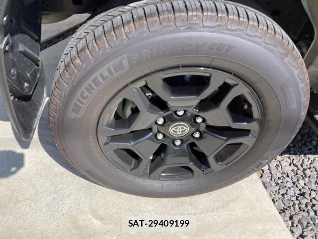 Toyota Land Cruiser FJ 2026-06 8230520-7