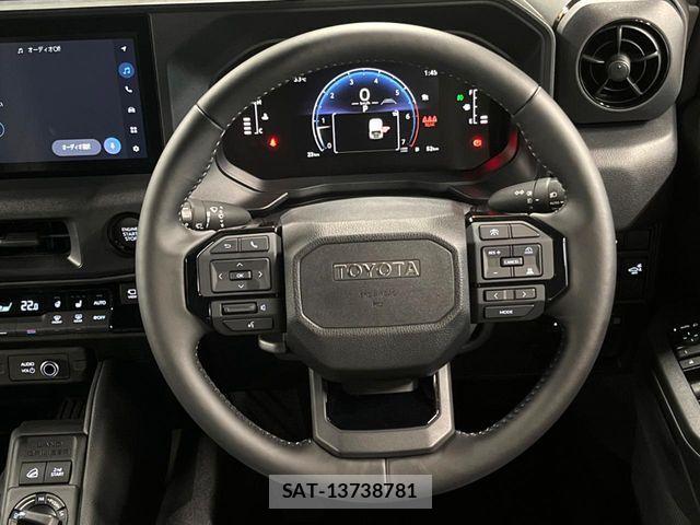 Toyota Land Cruiser FJ 2026-07 8245603-10