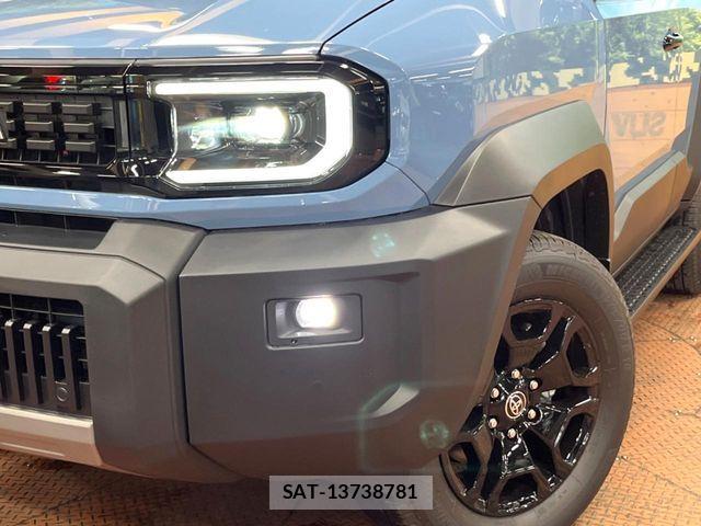 Toyota Land Cruiser FJ 2026-07 8245603-11